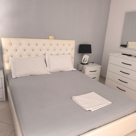 Marinela Apartment Sarandë Exteriér fotografie